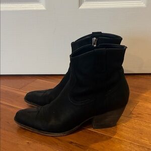 Dolce vita short cowboy boots women’s size 7.5